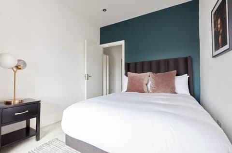 Dublin Central Suites, Room