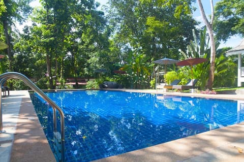 Monoceros Resort, Outdoor pool