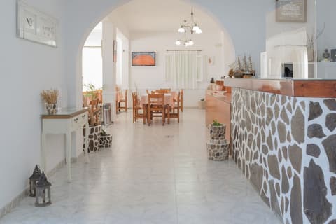 Adamastos, Reception