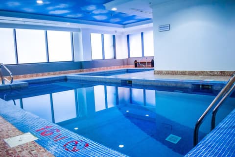 Sapphire Plaza Hotel, Indoor pool