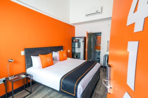 Never at Home Green Point - Hostel, Room