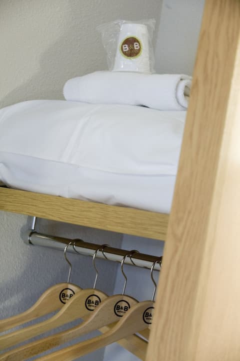 B&B HOTEL Toulon La Seyne-sur-Mer, Room