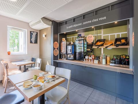 B&B HOTEL Strasbourg Sud Ostwald, Breakfast buffet