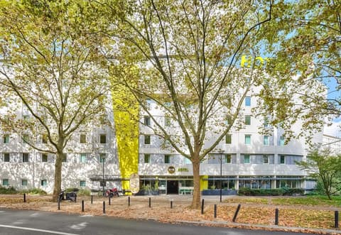 B&B HOTEL Paris Malakoff Parc des Expositions, Exterior