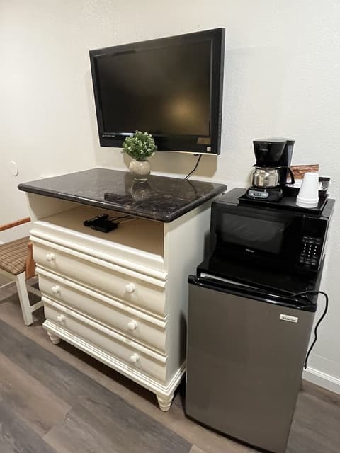 American Inn Grover Beach, Room