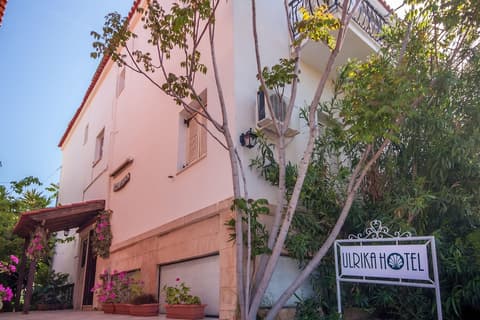 Ulrika Hotel, Property grounds