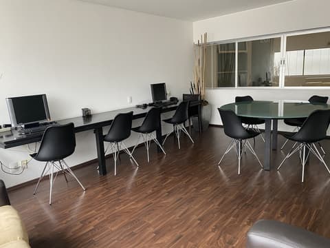 Suites Teca Once, Business center