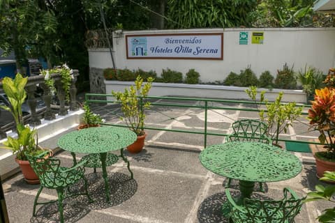 Hotel Villa Serena Escalón, Terrace/patio
