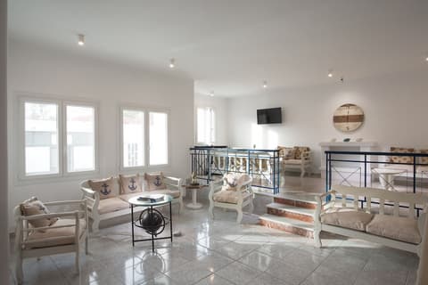 Capetan Giorgantas, Interior entrance