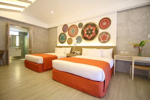 Bohol Shores, Room