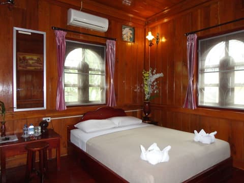Villa Philaylack, Room