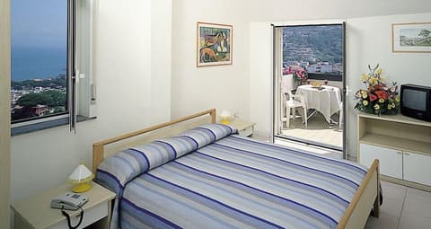 Suisse Thermal Village, Room