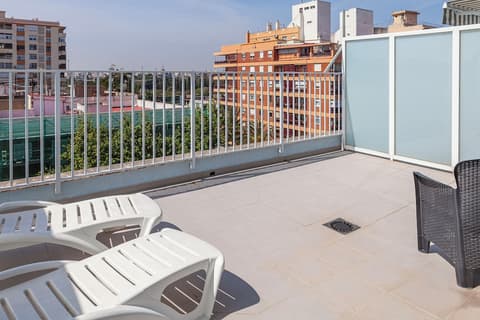 Hotel Olympia Universidades, Terrace/patio