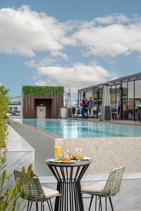 Kenzi Sidi Maarouf Hotel, Rooftop terrace