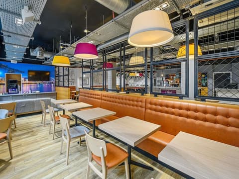 Ibis Styles Glasgow Centre George Square, Miscellaneous