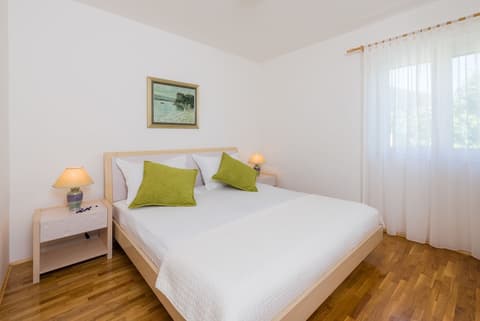 Apartments Nada, Room