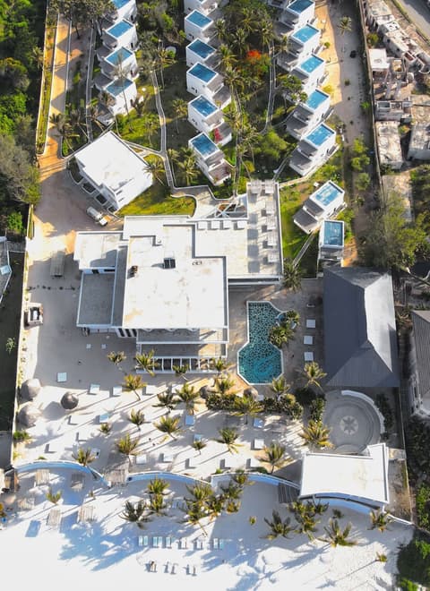 Barracuda Inn Resort, Front of property