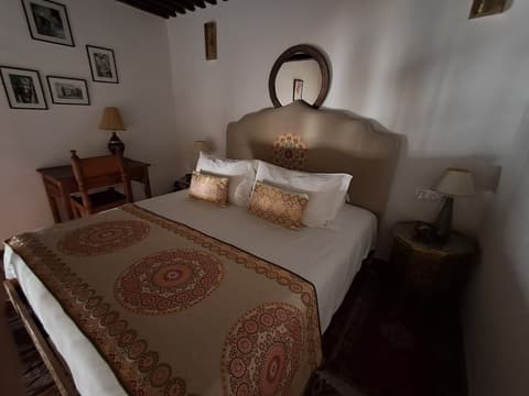 Riad Al Bartal, Room