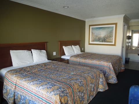 National Inn Garden Grove, Room