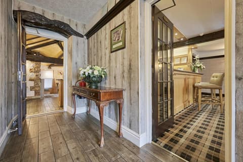 The Old Ginn House Inn, Lobby