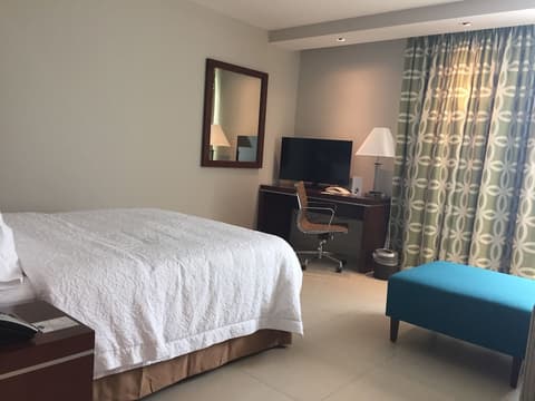 Hampton Inn by Hilton Merida, Room