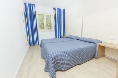 Aparthotel Flora, Room