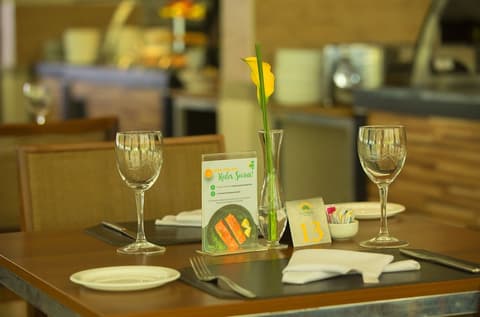 Leques Brasil Hotel Escola, Restaurant