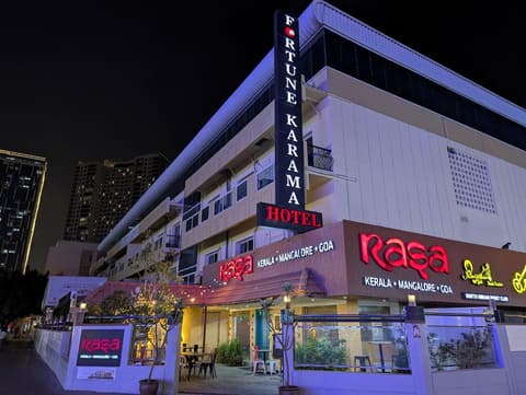 Fortune Karama Hotel, Exterior