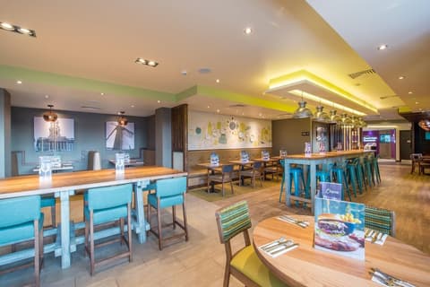 Premier Inn Birkenhead Town Centre, Restaurant