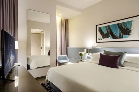 Capital Centre Arjaan by Rotana, Room