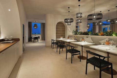 Cala Ponte, a Tribute Portfolio Hotel, Restaurant
