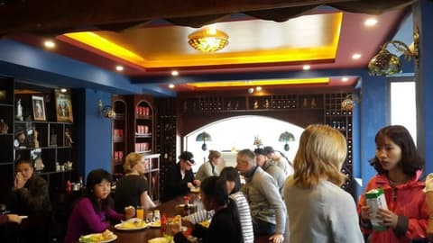 Sapa House Hotel Halal Certified, Breakfast area