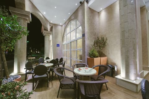 Hotel Flowers, Terrace/patio