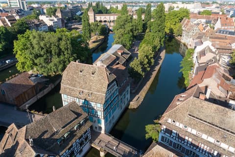 Pavillon REGENT PETITE France, Aerial view