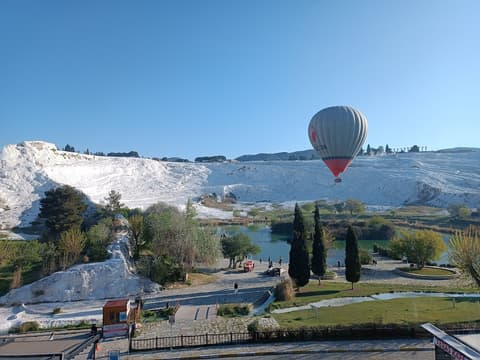 Hotel Sahin, Exterior