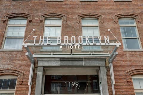 The Brooklyn, Exterior