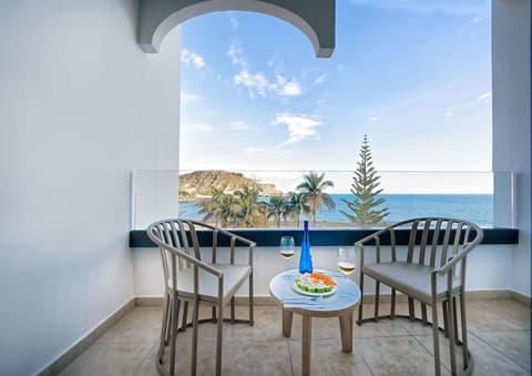 H10 Costa Mogán, Room