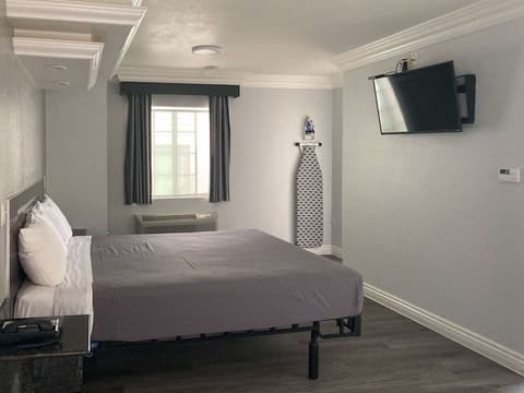 Motel 6 Glendale, CA – Pasadena Burbank Los Angeles, Room