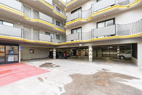 Best Western Red Coach Inn, Interior entrance