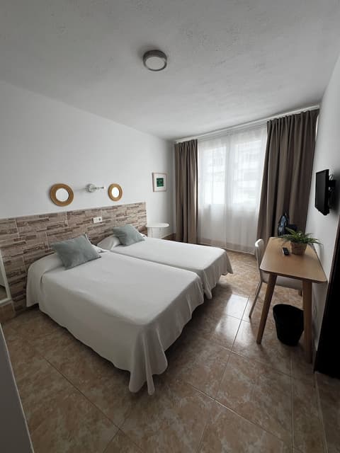 Hostal Residencia Cardona, Room