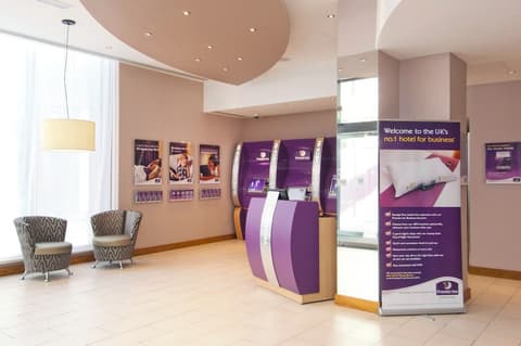 Premier Inn London City - Old Street, Reception