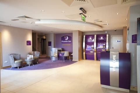 Premier Inn Edinburgh Airport - M9 Jct1, Reception