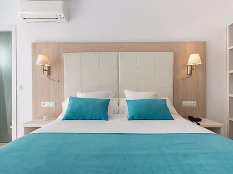 Hostal Menurka, Room