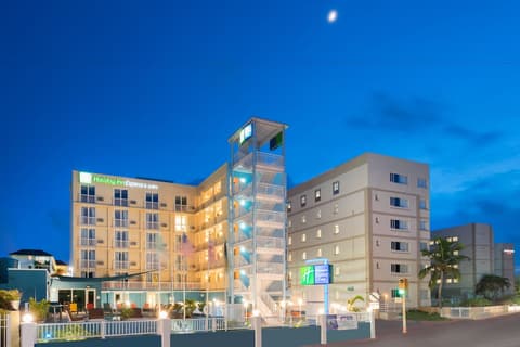 Holiday Inn Express & Suites Nassau by IHG, Exterior
