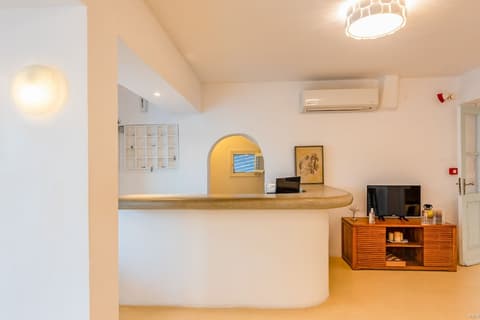 Anamar Blu, Reception