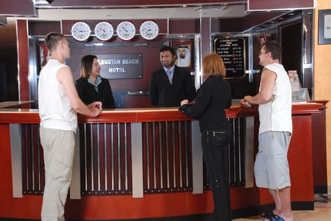 Al Bustan Hotel, 
