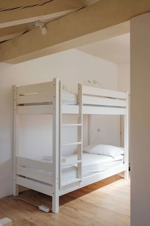 Tomato Backpackers, Room