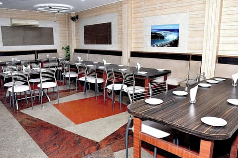 Hotel Meritt, Restaurant