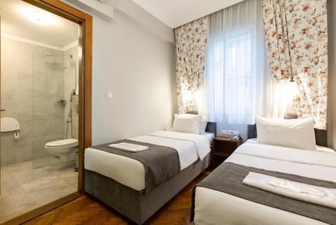 Queen Seagull Boutique Hotel, Room