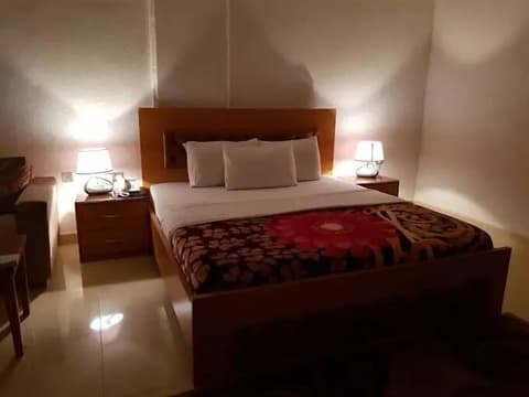 Tahir Guest Palace, Room